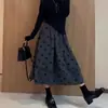 Saia de botão poá cinza para mulheres, novo estilo popular de outono, emagrecedora e valoriza a silhueta, saia midi versátil e estilosa em linha A