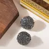 Brincos de Tarraxa Geométricos de Bola com Strass Cinza Escuro Preto Tendência e Requintados com um Toque de Luxo Leve e de Alta Qualidade
