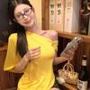Camiseta Amarilla Estilo Pura Pasión para Mujer Verano 2025 Nuevo Diseño Nicho Asimétrica Hombro Descubierto Top Corto Elegante