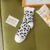 Meias de Comércio Exterior, Meias de Lã Coral para Mulheres, Meias de Lã Meia com Estampa de Leopardo Europeia e Americana, Meias Grossas Quentes para Dormir, Meias de Chão Atacado