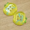 Accesorios de botones de manzana transparentes translúcidos estampados Botones para ropa DIY Botones decorativos Botones de cuatro agujeros en forma de manzana
