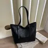 Bolsa Tote de Ombro Único/Mão Grande Capacidade Simples Trançada Estilo Coreano Moda Verão 2026 Chique Versátil Casual