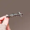 Grampo de Cabelo Borboleta com Strass de Alta Qualidade para Mulheres, Novo Estilo Presilha Lateral para Mechas da Testa, Simples Presilha Bico de Pato para Cabelos Quebrados Joia de Cabeça