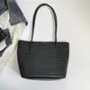 Bolsa tejida Shuai Mi Jia estilo retro de gran capacidad, nuevo modelo de otoño 2026, bolso de un solo hombro, bolsa de mano simple para el día a día
