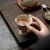 Taza de Té de Alto Pie con Boca de Flor Estilo Dinastías Tang y Song, Juego de Té Kung Fu, Taza de Maestro para el Hogar, Taza Individual, Diseño Simple, Amarillo Radiante, Esmalte Cremoso Taza Individual