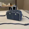 Bolsa Tipo Almohada Estilo Nuevo 2026 para Mujer, Bolso Boston de Mezclilla, Bolso de Mano y Bolso Cruzado, Bolso de Diseño Nicho para Mujer, Bolso de Lujo Ligero