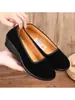 Sapatos de Tecido Velho de Pequim para Mulheres, Salto Anabela, Tamanho Grande, Para Meia-Idade e Idosos, Sapatos de Dança com Tira Única, Sapatos de Trabalho para Hotel, Sapatos de Tecido Pretos de Etiqueta