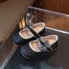 Sapatos Sociais Femininos de Bico Redondo Mocassins Sapatos de Princesa para Bebê Sapatos Infantis Médios e Grandes Sapatos Pequenos de Couro para Estudante com Borboleta 3-12 Anos