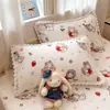 2026 Nueva Funda de Almohada Individual de Felpa de Leche Engrosada con Pompón de Dibujos Animados y Encaje, Peso Alto por Metro Cuadrado, Linda Funda de Almohada, Dibujos Animados, Dormitorio de Estudiantes