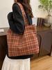 Bolso de lana a cuadros para mujer, otoño 2024, nuevo bolso de mano estilo universitario de Corea del Sur, bolso informal de gran capacidad.