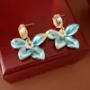 Pendientes de Aguja Plateada con Diseño de Flor de Perla con Goteo de Aceite Tachonado de Diamantes, Estilo Retro Francés, Pendientes Exquisitos y Versátiles, Lujo Ligero con un Toque de Alta Gama