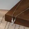 Collar de Concha en Forma de V Estilo Francés para Mujer, Lujo Accesible de Nicho, Collar de Regalo Estilo Cool Ins de Gama Alta