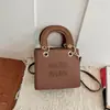 Otoño 2026 Diseño de Nicho Bolso de un Hombro de Moda Tendencia Versátil Bolso Cruzado para Mujer Bolso de Mano para el Viaje Diario