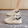Grulla Blanca Almohada 2026 Primavera Nuevo Popular Zapatillas Blancas de Suela Gruesa para Mujer, Versión Coreana, Casual para Estudiantes Nuevos, Aumentadoras de Altura, Zapatillas para Correr