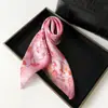 Pañuelo Cuadrado Estampado de Flores de Rosa Primavera y Verano Pañuelo de Seda Día de la Diosa Pañuelo Cuadrado Pequeño Elegante Literario Pañuelo de Seda Pañuelo para Mujer Bufanda