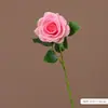 Sensação e Textura de Alto Padrão Flores Artificiais de Rosa Hidratante Atacado Decoração de Sala de Estar de Casa Cenário de Casamento Buquê de Rosa Hidratante