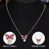 Delicada cadena de clavícula de mariposa, exquisito collar con colgante de mariposa totalmente incrustado de diamantes, lujo ligero, adecuado para el uso diario y citas, venta al por mayor