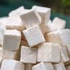 Deyin Yunnan Poria Materiales Medicinales Chinos Seleccionados Poria Blanca Enlatada en Cubos Poria al por Mayor