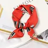 Lenço de seda feminino lenço quadrado pequeno versátil decorativo lenço de seda francês faixa para cabelo de verão chique Lenço versátil início do outono lenço fino