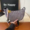 Bolsa de Lona a Cuadros Tipo Dumpling para Mujer 2025 Nuevo Estilo Pequeña Fresca Versátil Bolso de Hombro Ligero de Moda Bolso Cruzado para Viajar
