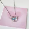 Collar de Mariposa Colorido País de las Maravillas Soñador Mariposa de Metal en Relieve Cadena para la Clavícula para Mujer Cadena para el Cuello Estilo Nicho Ins Trendy