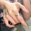 Anillo líquido simple con apertura de personalidad irregular francesa de estilo frío con sensación de nicho al por mayor, moda femenina
