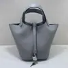 Bolsa de Mão de Couro Bovino Tc de Primeira Camada de Alto Padrão Costurada Semi-Manualmente com Fio Encerado Ferragens de Aço 18cm Estilo Cesta Bolsa Saco