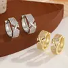 Pendientes de Aro Cruzados Huecos Estilo Europeo y Americano para Mujer, Diseño Geométrico, Lujo Ligero, Sensación de Alta Gama, Pendientes Exquisitos