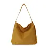 Bolsa Tote de Ombro Único Grande Capacidade Suede Pelúcia Textura de Alta Qualidade Estilo Retro Moda 2026 Nova para Trabalho