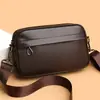 Bolso de Hombro Cruzado para Hombre de Cuero Vacuno de Primera Capa Estilo Nuevo, Bolso Cruzado de Gran Capacidad para Viajes de Negocios, Bolso Cuadrado Pequeño Casual y de Moda