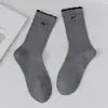 Meias Zhuji para Mulheres, Meias de Algodão de Cano Médio para Primavera e Verão, Meias Longas de Algodão Pretas e Brancas com Borda Bolha e Laço para Outono e Inverno