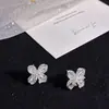 Pendientes de botón de flor de circonita francesa Moda Retro Lujo Ligero Nicho Versátiles Tridimensionales Exquisitos de Alta Gama Adornos para Orejas para Mujer