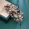 Broche Folha de Cristal Retrô Outono e Inverno 2025 Broche de Lapela Feminino Exquisito de Luxo Acessível Nicho Pin Anti-Exposição