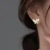 Brincos de Borboleta Novos Cao Shi Temu para Mulheres, Brincos com Design de Pintura a Óleo de Borboleta Dupla, Joias Elegantes Pequenas e Frescas para Senhoras