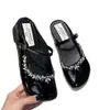 Mules de Plataforma Baixa Slip-On da Moda para Mulheres 2026 Primavera e Outono Novo Estilo Sandálias Elegantes com Tira de Strass