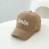 Gorra de Béisbol Infantil Otoño e Invierno Estilo Coreano Letra Sonriente Pico de Pato Casual Cálida Sombrero para el Sol para Niños y Niñas