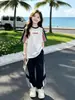 Conjunto de Camiseta de Manga Corta con Bloques de Color para Niña de Verano, Atuendo para Estudiante de Secundaria, Conjunto de Dos Piezas de Verano con Pantalones Anchos Deportivos Rayados