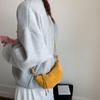 Bolsa Pequena de Camurça Retro Fosca para Axila Outono e Inverno Feminina 2025 Nova Bolsa Croissant Versátil Transversal Bolsa Bolinho