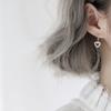 Pendientes de gancho para la oreja con forma de corazón y diamantes de imitación para niña, con temperamento dulce, con forma de corazón hueco, regalo de moda para estudiantes.