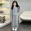 Conjunto de Sudadera Casual Sencilla para Niñas 2026 Primavera y Otoño Nueva Moda Deportiva Conjunto de Dos Piezas Holgado Elegante