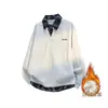 Estilo Novo Primavera 2026 Camiseta Americana Falsa de Duas Peças com Forro de Fleece, Design Quente e Estiloso, Modelagem Solta, Toque de Algodão, Top com Gola Polo