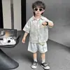 Traje Curto de Verão Estilo Coreano para Meninos 2026 Nova Tendência Camisa Floral Fresca Infantil Roupas de Verão para Bebês
