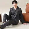 Estilo Coreano Primavera/Otoño para Hombre Pijama de Seda Helada con Solapas Cardigan de Manga Larga Lujo Ligero Seda Artificial Holgado Conjunto para Casa