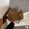 Bolso de axila de cadena retro de lujo ligero para mujer, bolso de hombro cruzado versátil, bolso de axila de patchwork de terciopelo mate, nuevo estilo de otoño 2026