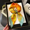 2025 Bolso Estilo Versátil Atado al Cuello 70 Modelos para Mujer Nuevo Pañuelo de Seda Pañuelo Cuadrado Primavera Otoño Estilo Coreano Protección Moda Bufanda para el Cuello Pañuelo Retro