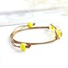 Pulsera de Gema de Tiempo con Espécimen de Planta Fresco y Simple - Tres Vidas, Tres Mundos, Diez Mil Millas de Flores de Durazno Joyería de Flores Secas al por Mayor