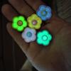 Populares Accesorios de Resina de Flor Translúcida de Cinco Pétalos al Por Mayor Crema Pegamento Pasador de Pelo Material de Joyería Llavero Accesorios Hebilla de Zapato