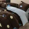 Juego de Cama de Felpa Leche de Cachorro Línea Retro Cuatro Piezas Doble Cara de Felpa Ropa de Cama de Invierno Funda Nórdica Sábana Juego de Tres Piezas para Dormitorio