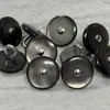 Botones de concha de vieira negra natural con agujero central metálico, botones de concha combinados para botones cosidos a mano en suéteres de punto de seda, camisas y suéteres