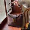 Bolso Mini Caja Esmerilado de Moda Nicho 2024 Invierno Nuevo Retro Moderno Bolso de Hombro Bolso Mensajero de Alta Gama